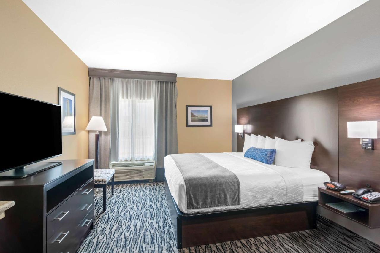 Best Western Plus Denton Inn & Suites Exterior photo