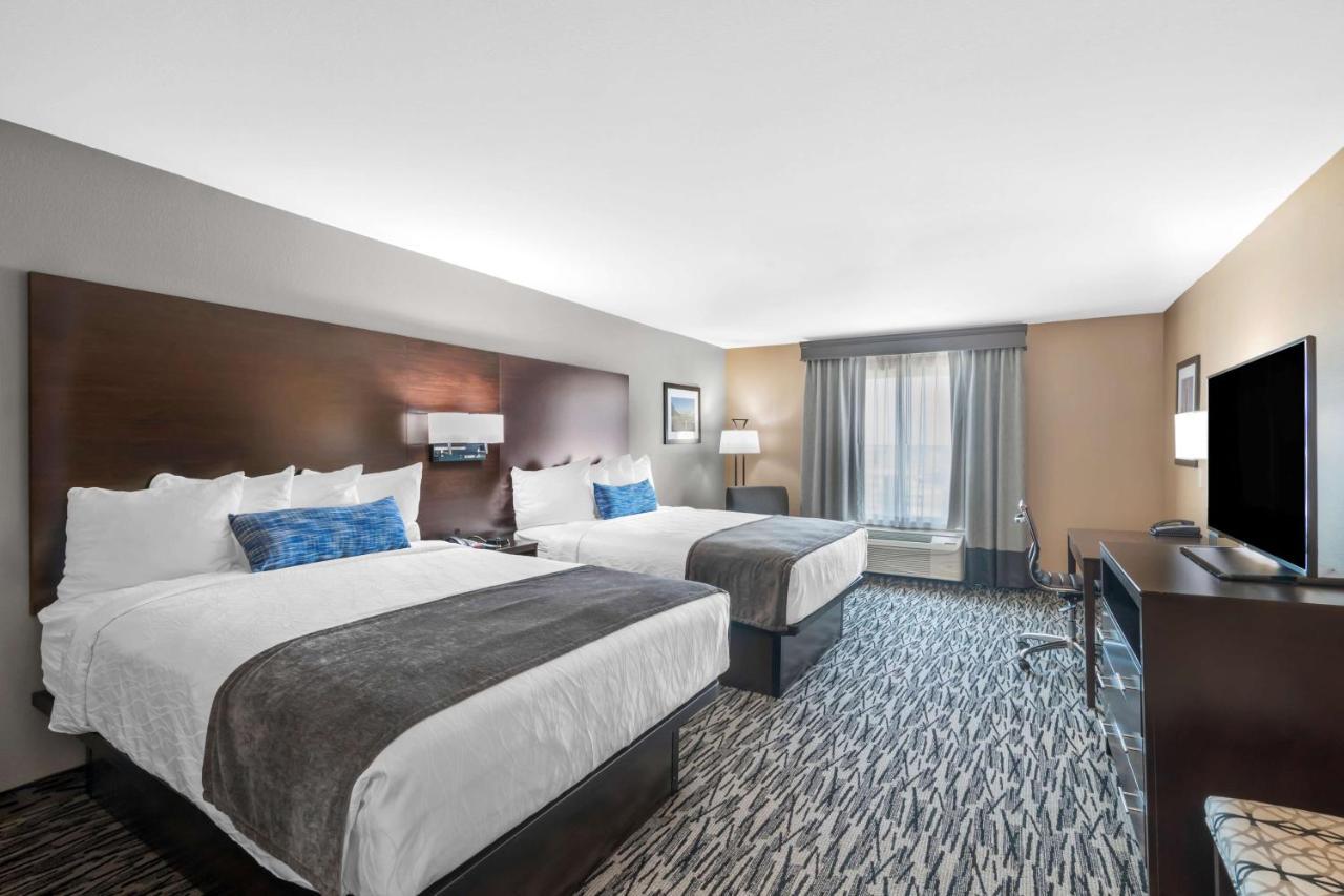 Best Western Plus Denton Inn & Suites Exterior photo