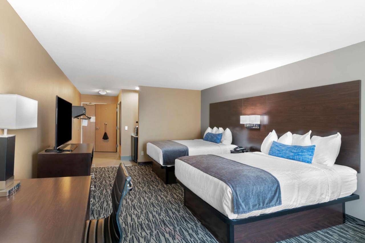 Best Western Plus Denton Inn & Suites Exterior photo